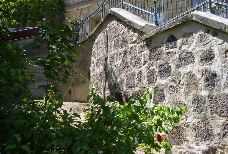 Rekonstrukce a dostavba opěrných zdí a svahů v k. ú. Karlovy Vary