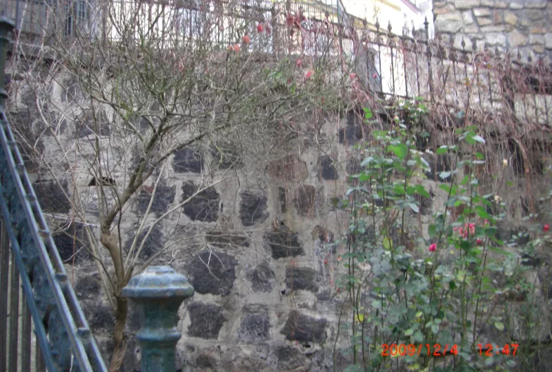 Rekonstrukce a dostavba opěrných zdí a svahů v k. ú. Karlovy Vary