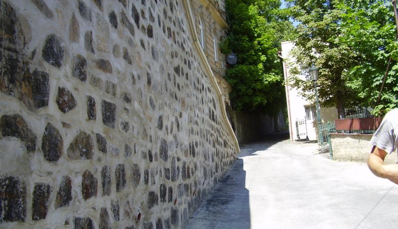 Rekonstrukce a dostavba opěrných zdí a svahů v k. ú. Karlovy Vary