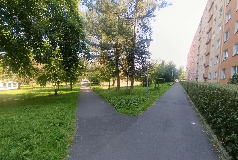 Karlovy Vary, Revitalizace lokality sídliště za Lidovým domem ve Staré Roli