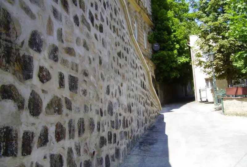 Rekonstrukce a dostavba opěrných zdí a svahů v k. ú. Karlovy Vary 
