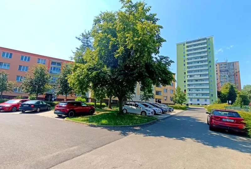 Karlovy Vary, vnitroblok Truhlářská ulice 